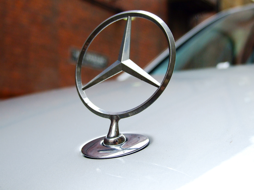 Mercedes Benz Logo