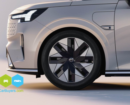 Explore the Volvo EM90 2025—six‑seat electric MPV with 738 km range, lounge cabin and Volvo safety, tailor‑made for UAE roads.