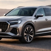 أودي Q9 في الإمارات